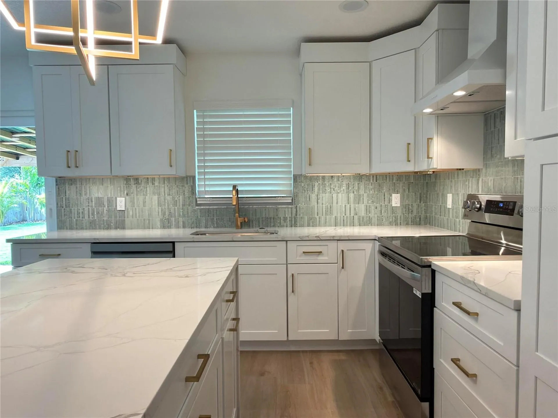 2401 16th Avenue N St Petersburg FL 33713