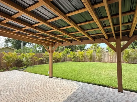 2401 16th Avenue N St Petersburg FL 33713