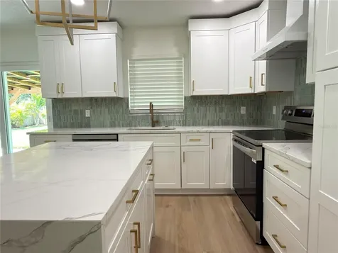 2401 16th Avenue N St Petersburg FL 33713