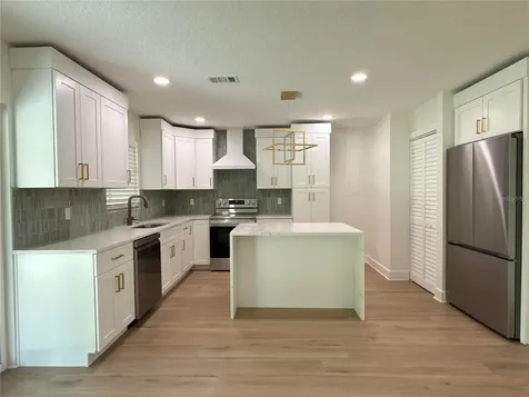2401 16th Avenue N St Petersburg FL 33713