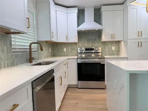 2401 16th Avenue N St Petersburg FL 33713