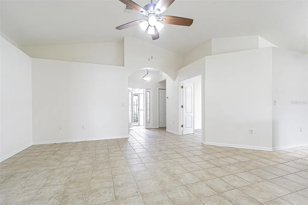 10245 Buncombe Way San Antonio FL 33576