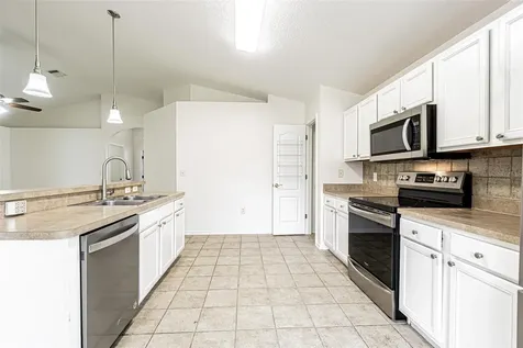 10245 Buncombe Way San Antonio FL 33576