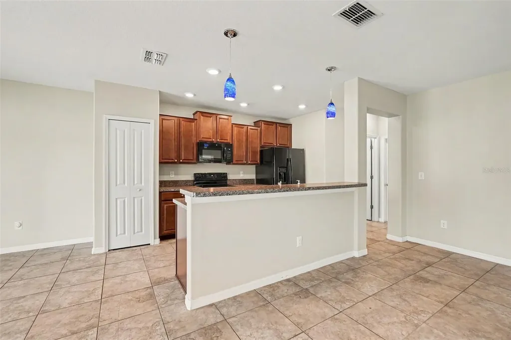 7421 French Marigold Avenue Tampa FL 33619