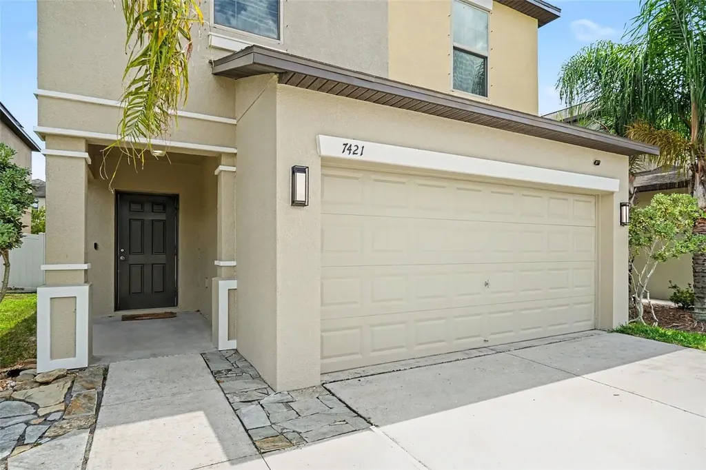 7421 French Marigold Avenue Tampa FL 33619