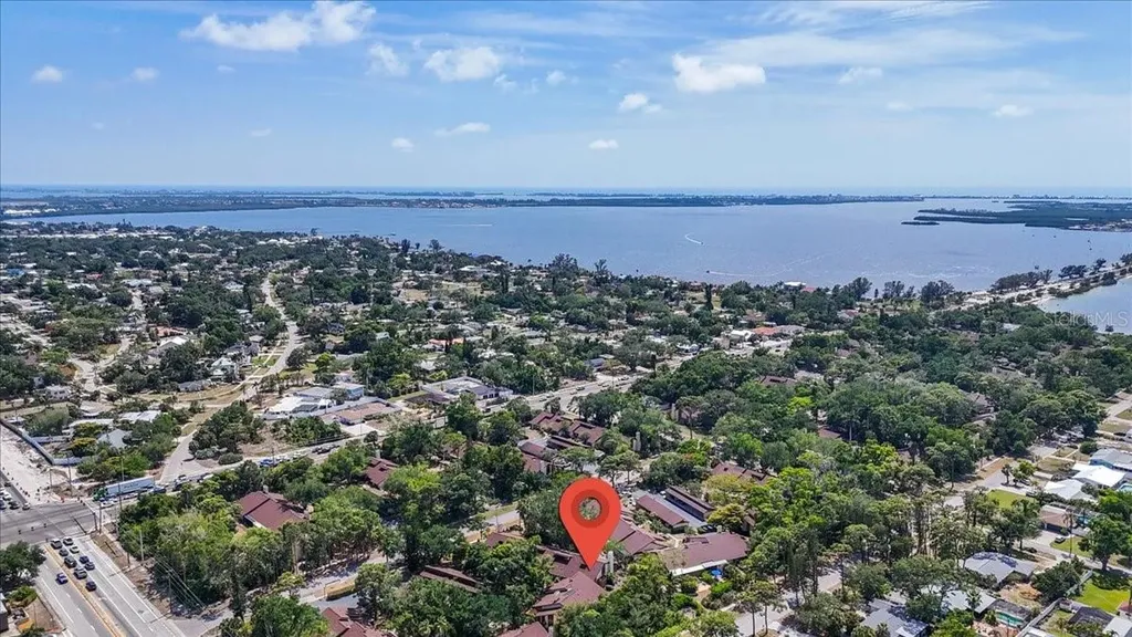 7522 4th Avenue W Bradenton FL 34209