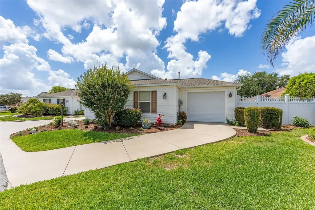 1678 Govan Place The Villages FL 32162