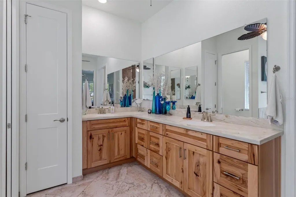 6762 E Richard Drive Weeki Wachee FL 34607