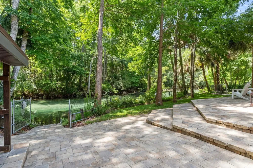 6762 E Richard Drive Weeki Wachee FL 34607