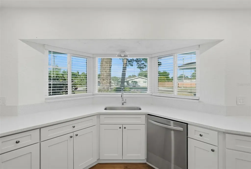 6801 Pinellas Point Drive S St Petersburg FL 33712