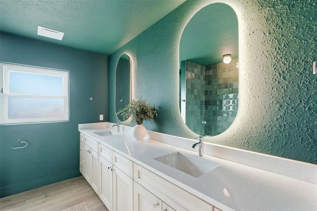 6801 Pinellas Point Drive S St Petersburg FL 33712