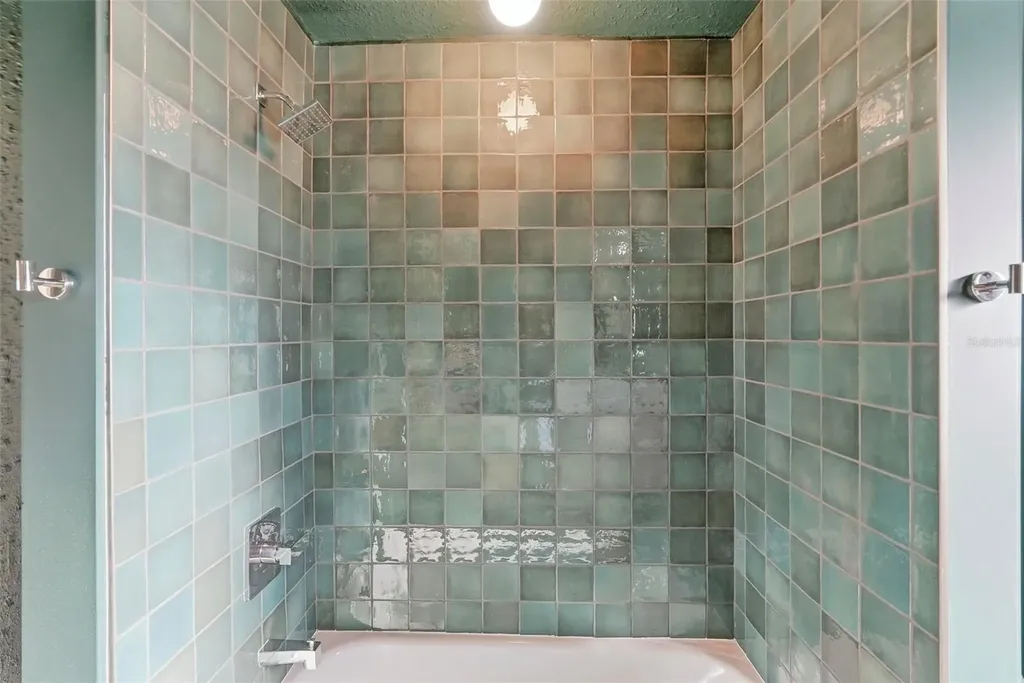 6801 Pinellas Point Drive S St Petersburg FL 33712