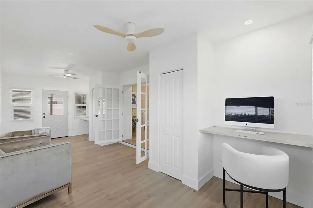 6801 Pinellas Point Drive S St Petersburg FL 33712
