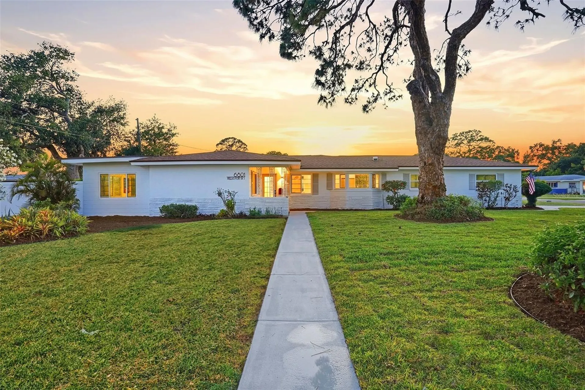 6801 Pinellas Point Drive S St Petersburg FL 33712