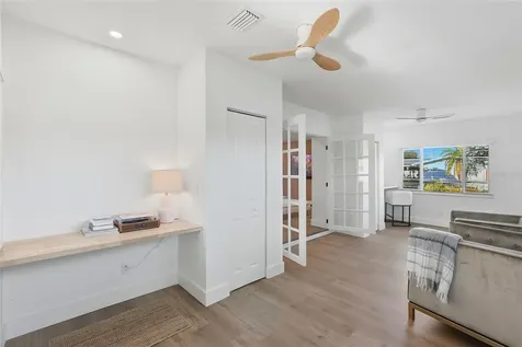 6801 Pinellas Point Drive S St Petersburg FL 33712