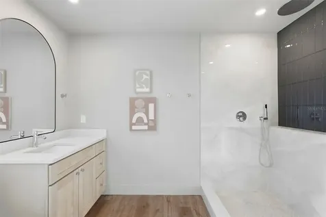 6801 Pinellas Point Drive S St Petersburg FL 33712
