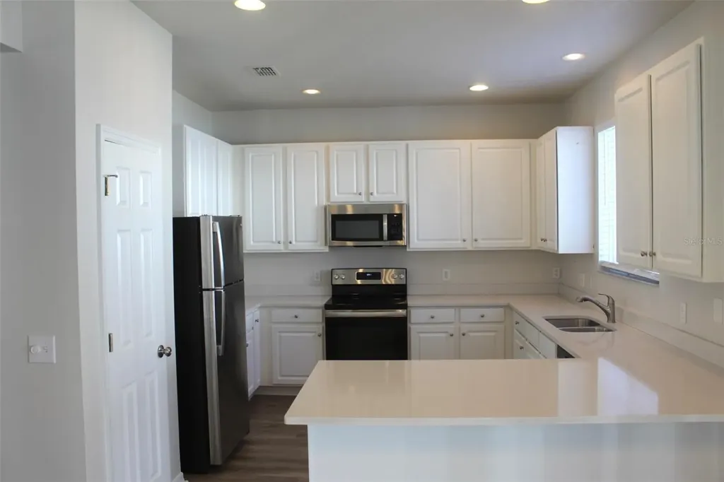 200 Roseling Crossing Davenport FL 33897