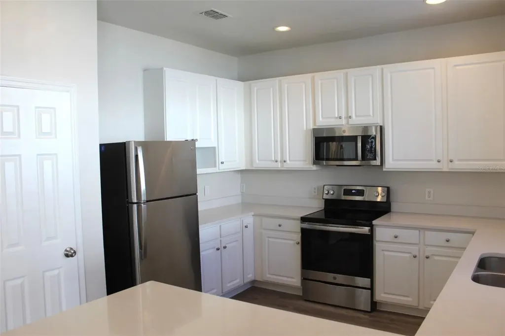 200 Roseling Crossing Davenport FL 33897