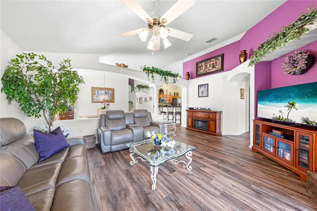 2513 Crown Ridge Circle Kissimmee FL 34744