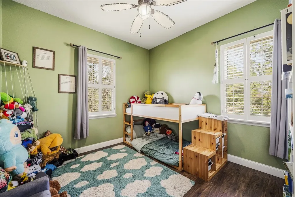 19802 Peabody Street Orlando FL 32833