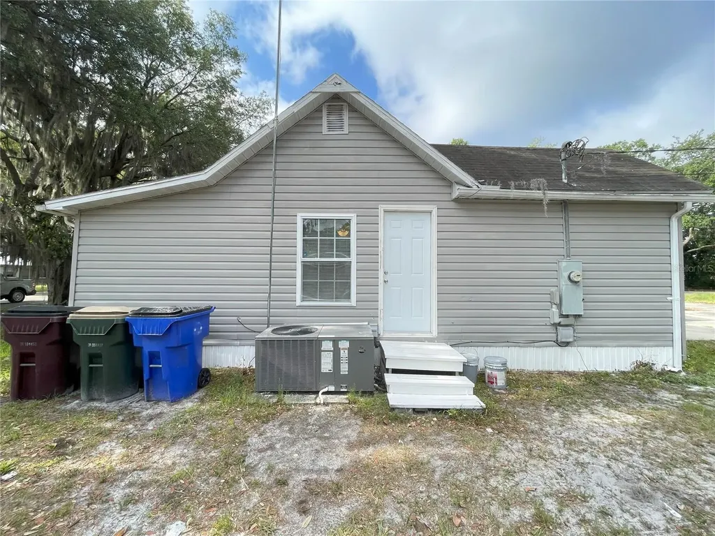 1022 Oregon Avenue St Cloud FL 34769