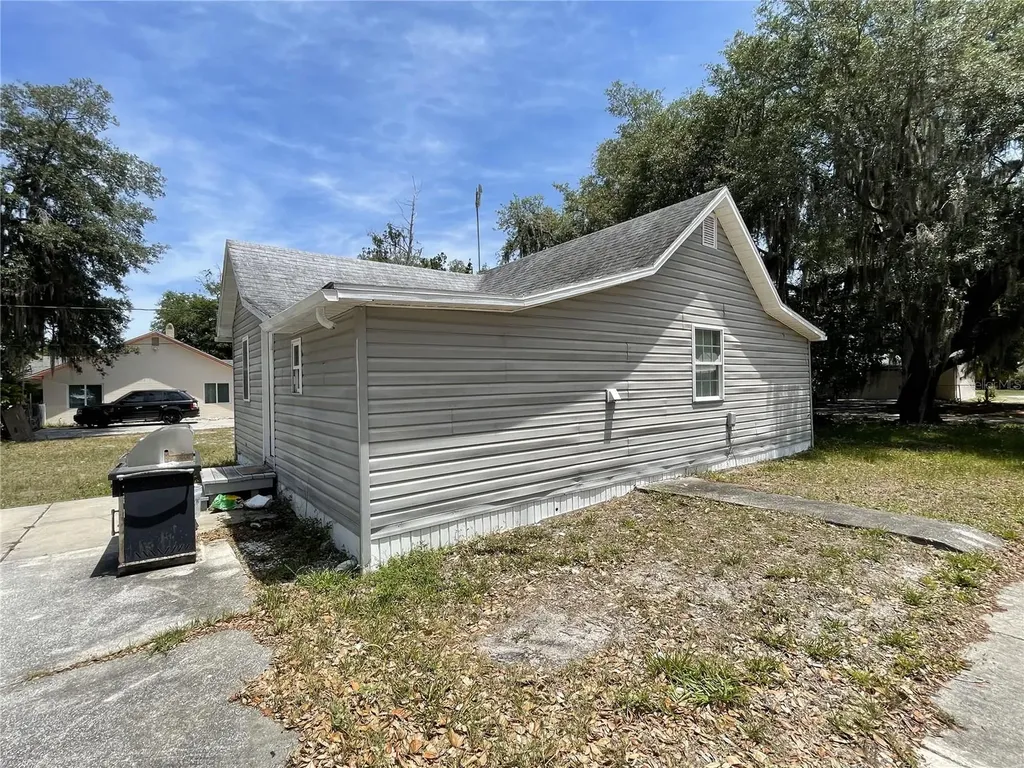 1022 Oregon Avenue St Cloud FL 34769