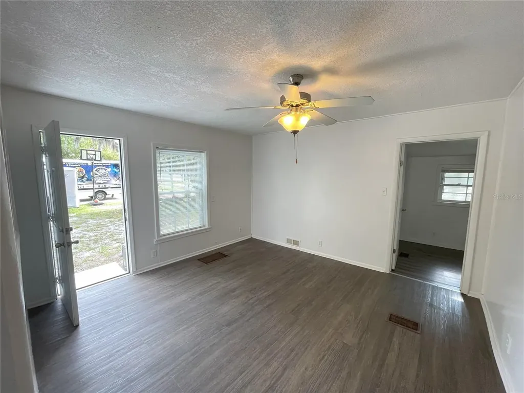1022 Oregon Avenue St Cloud FL 34769