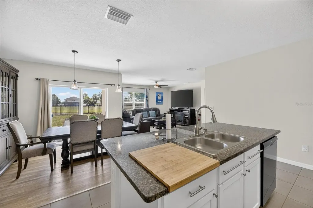 11813 Myrtle Rock Drive Riverview FL 33578