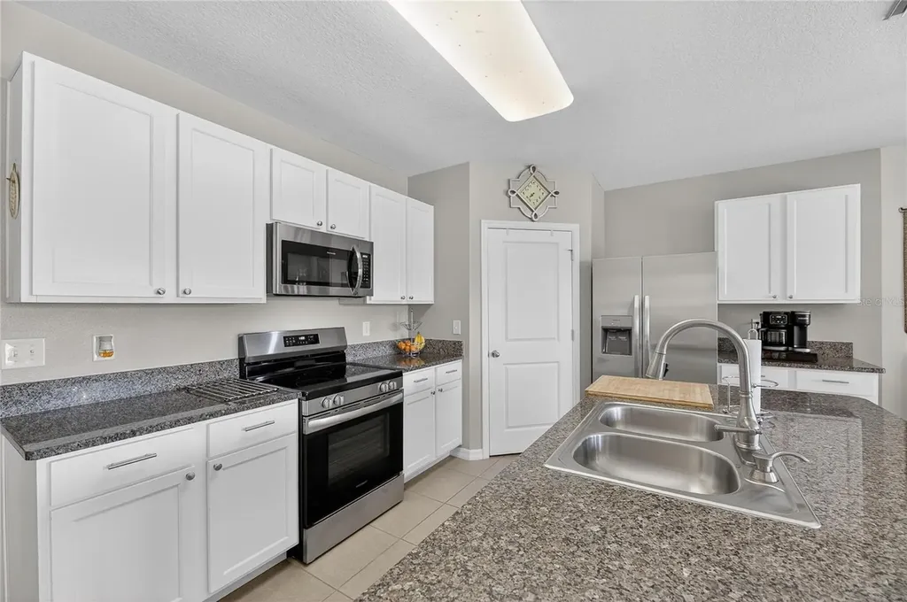 11813 Myrtle Rock Drive Riverview FL 33578