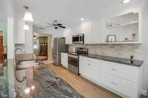 17373 SE 130th Avenue Weirsdale FL 32195