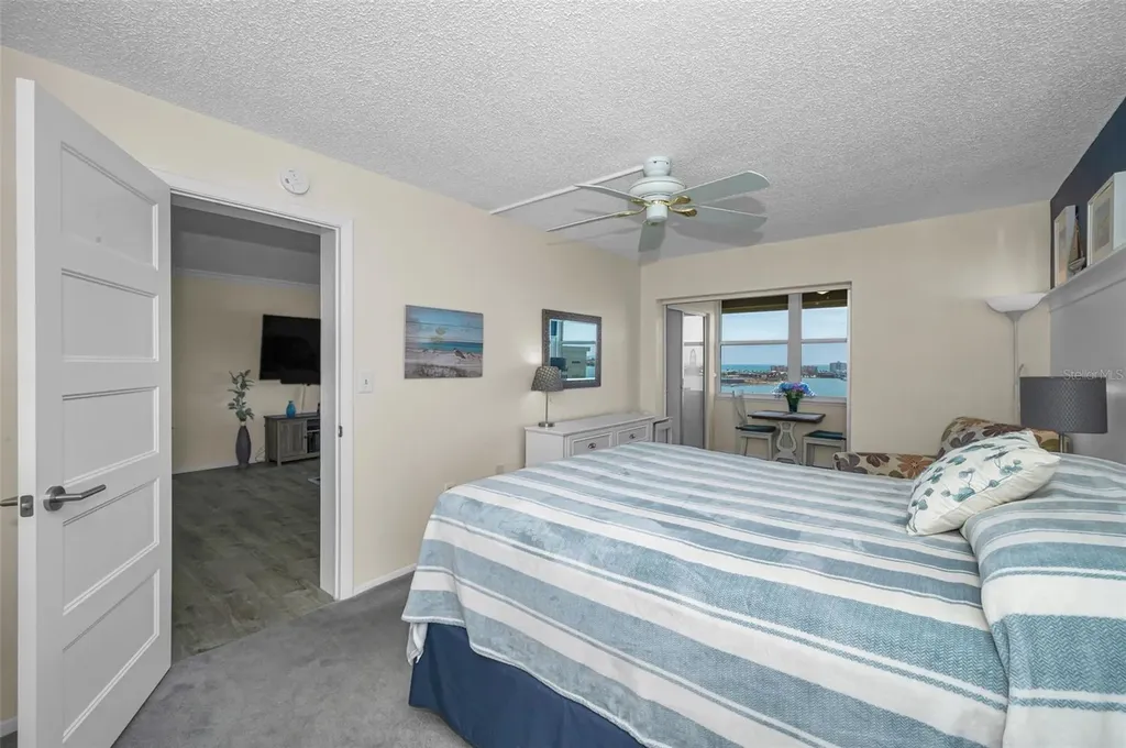 4525 Cove Circle St Petersburg FL 33708