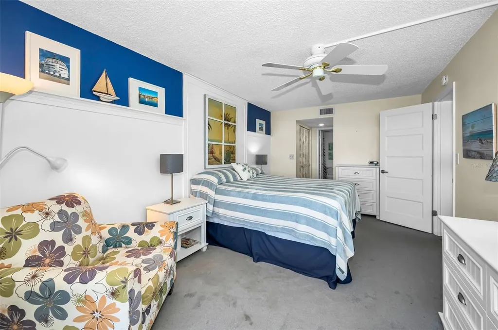 4525 Cove Circle St Petersburg FL 33708