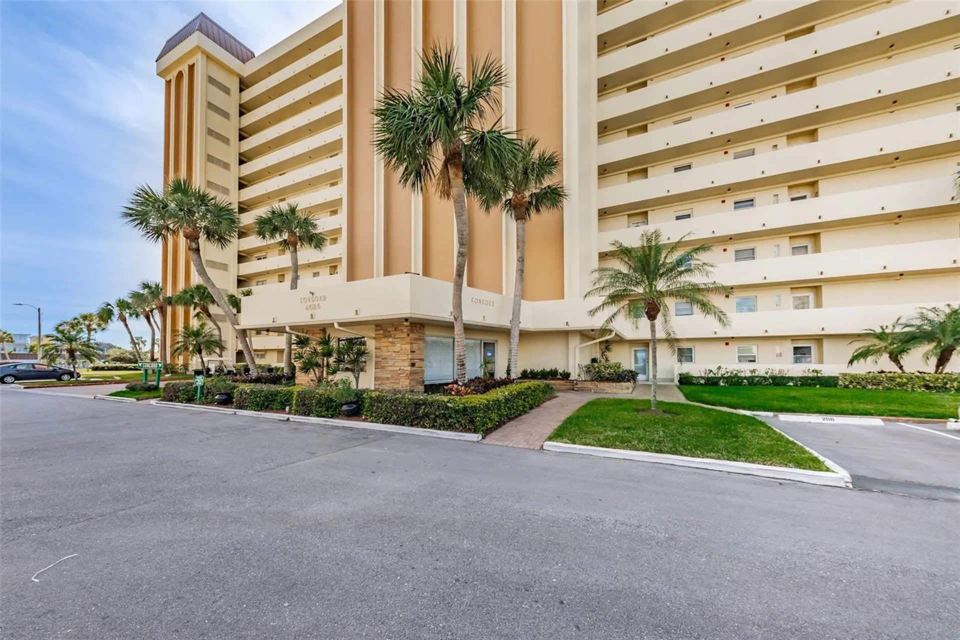 4525 Cove Circle St Petersburg FL 33708