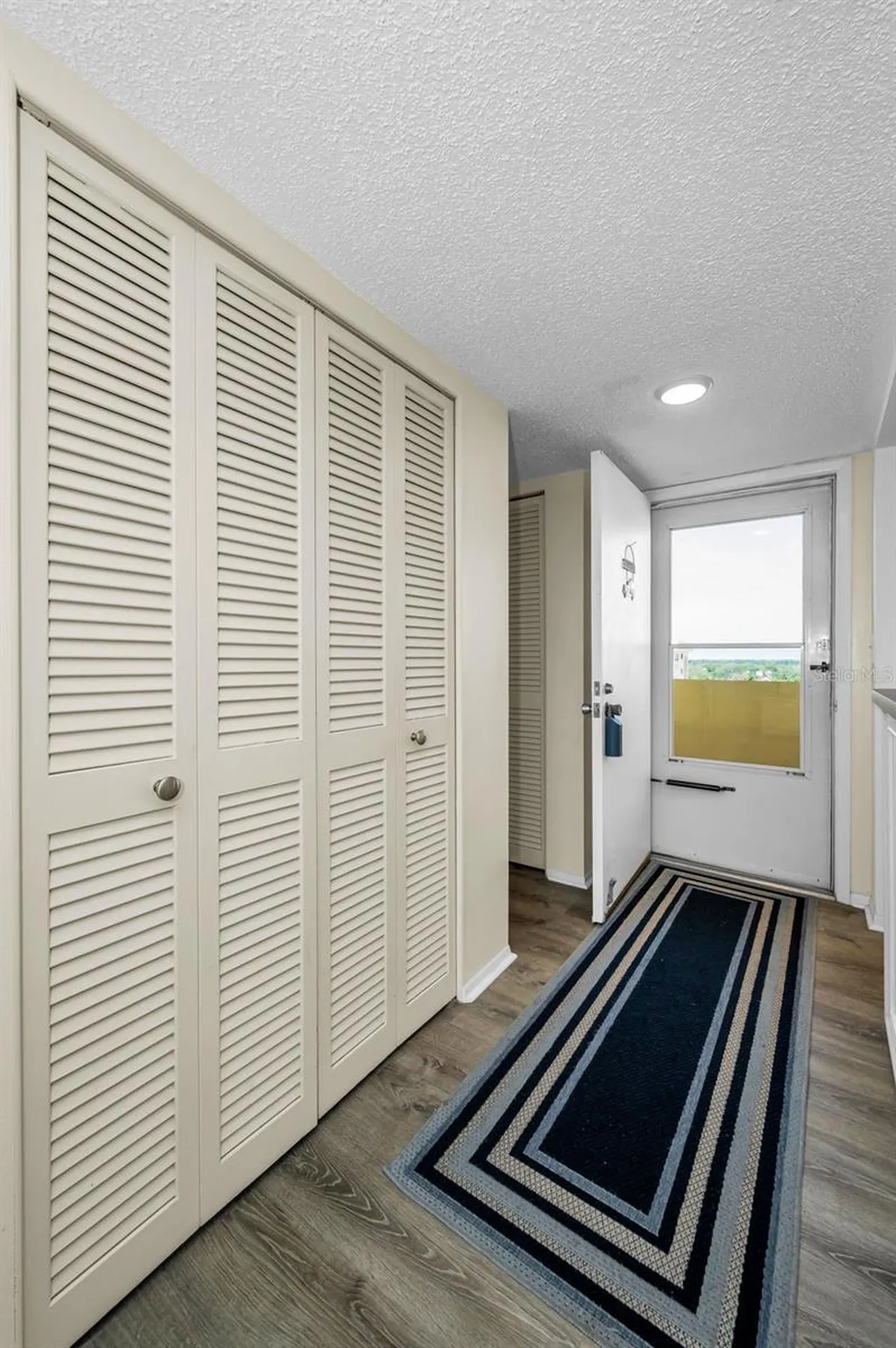4525 Cove Circle St Petersburg FL 33708
