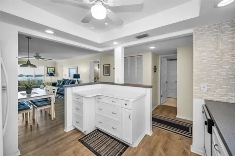 4525 Cove Circle St Petersburg FL 33708