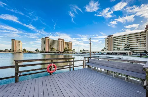 4525 Cove Circle St Petersburg FL 33708