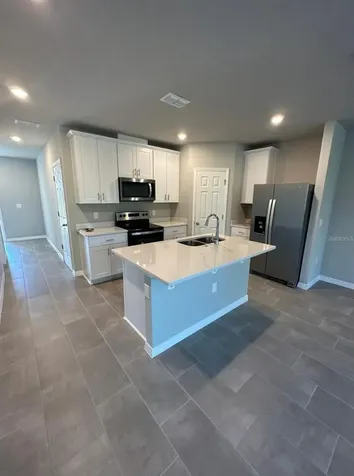 652 Legacy Loop Davenport FL 33896