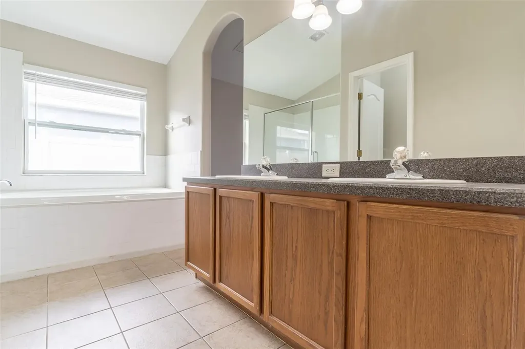 6806 Guilford Crest Drive Apollo Beach FL 33572