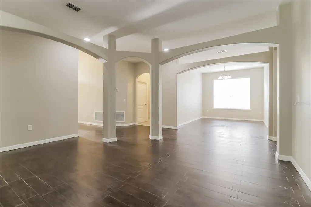 2114 The Oaks Boulevard Kissimmee FL 34746