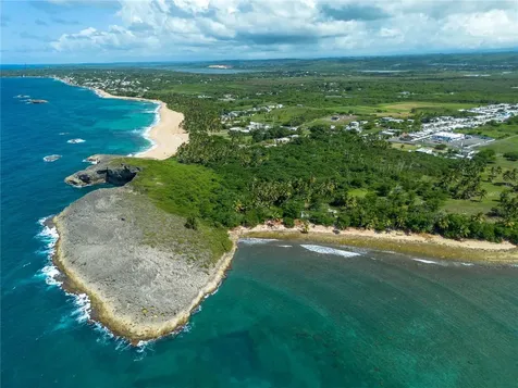 Carr 681 Km 4.5 Bo.islote Arecibo PR 00613