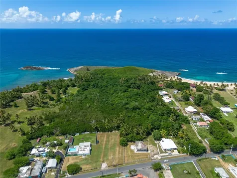 Carr 681 Km 4.5 Bo.islote Arecibo PR 00613
