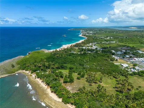 Carr 681 Km 4.5 Bo.islote Arecibo PR 00613
