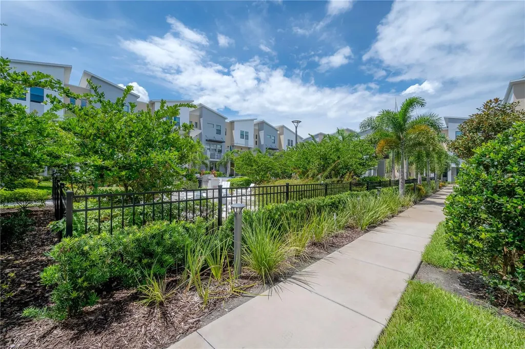 1162 25th Way N St Petersburg FL 33713