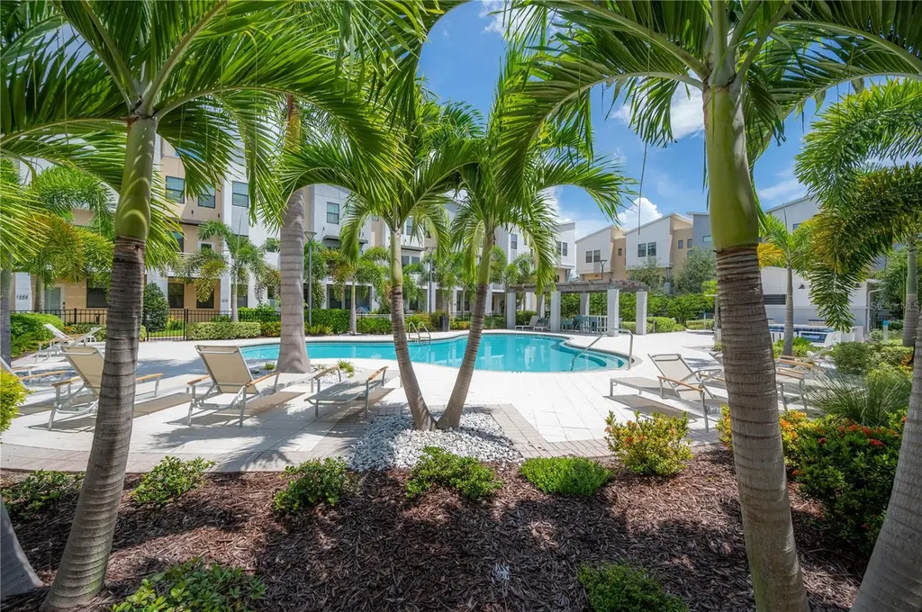 1162 25th Way N St Petersburg FL 33713
