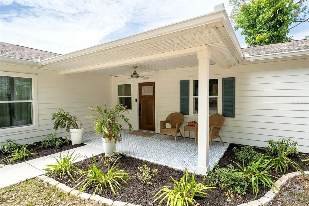 7979 48th Avenue N St Petersburg FL 33709