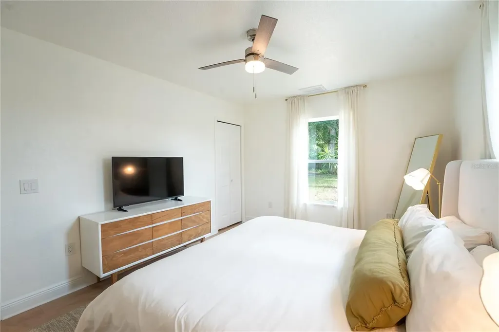 7979 48th Avenue N St Petersburg FL 33709