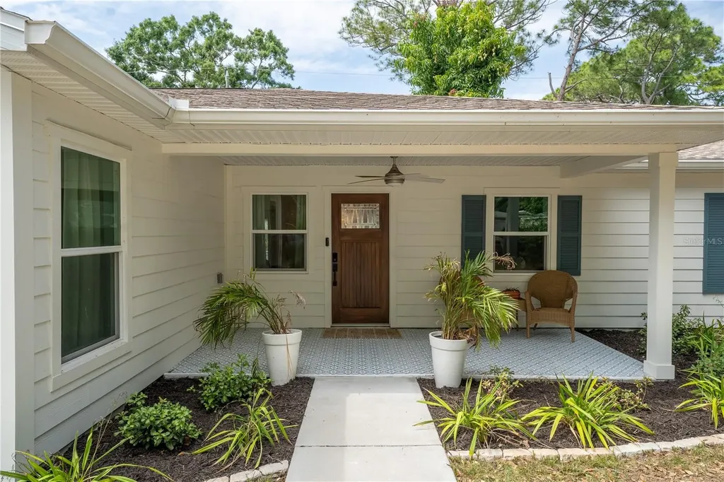 7979 48th Avenue N St Petersburg FL 33709