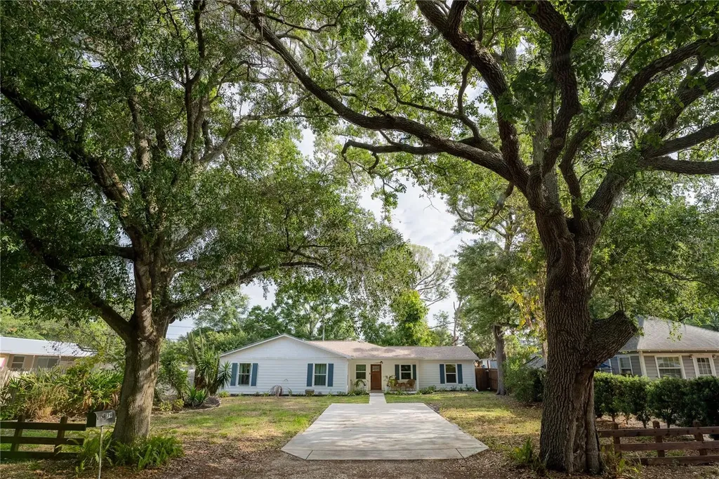 7979 48th Avenue N St Petersburg FL 33709