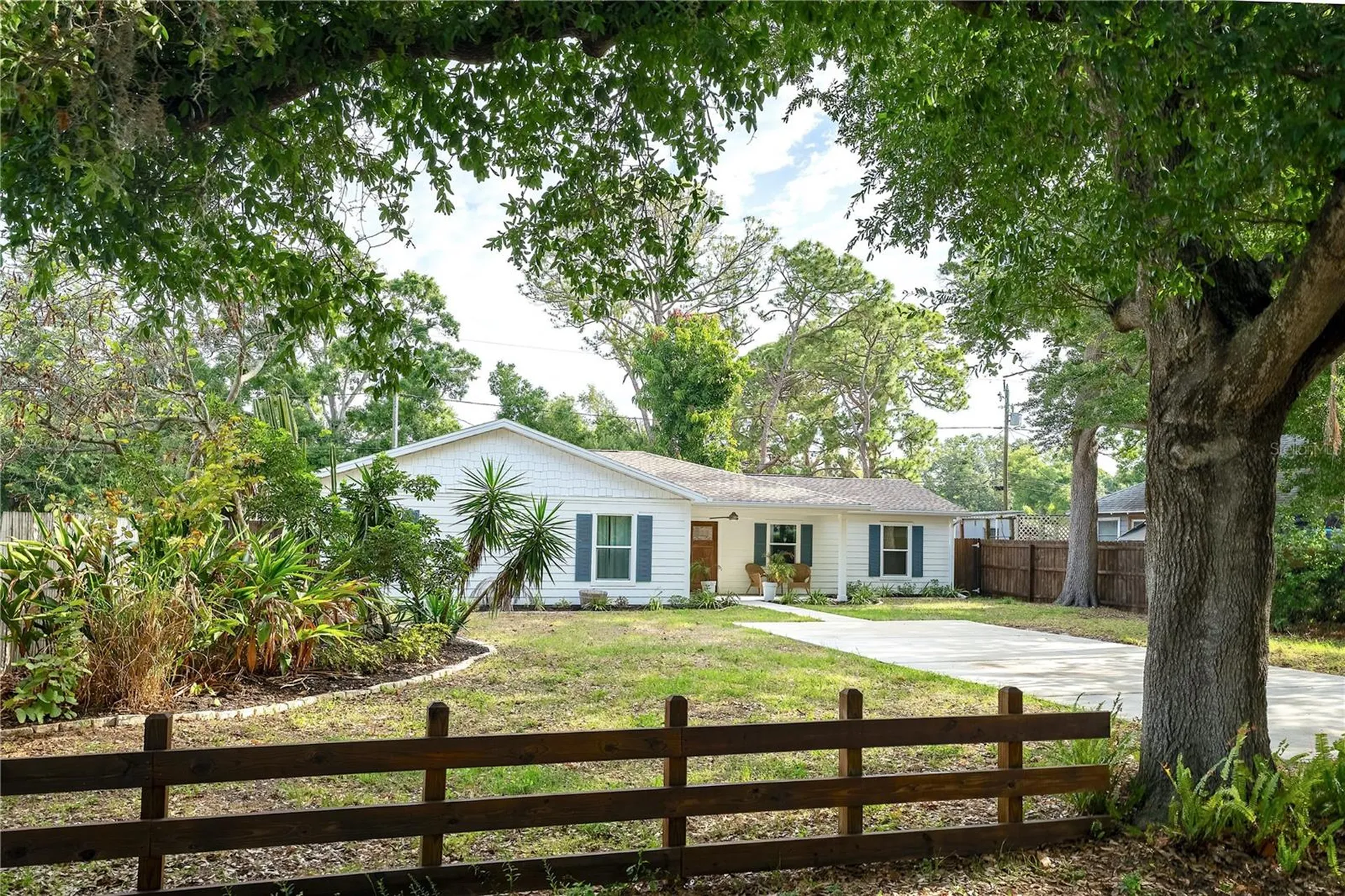 7979 48th Avenue N St Petersburg FL 33709