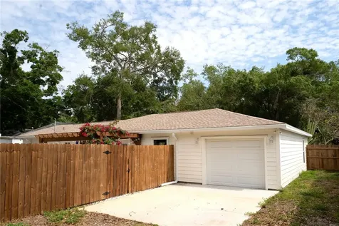 7979 48th Avenue N St Petersburg FL 33709